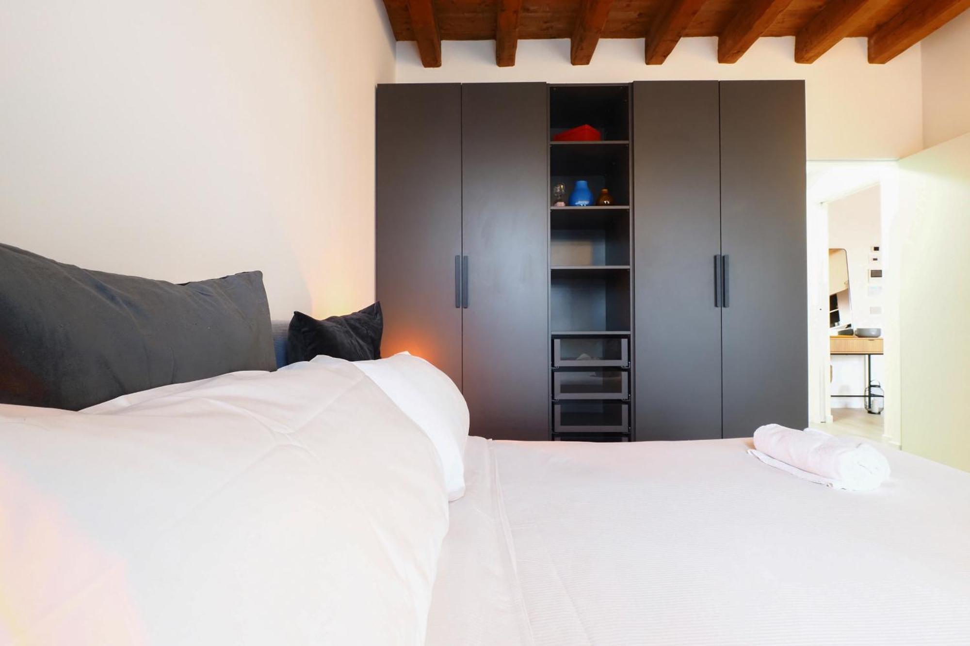 Primopiano - Zumbini Apartment Милано Екстериор снимка