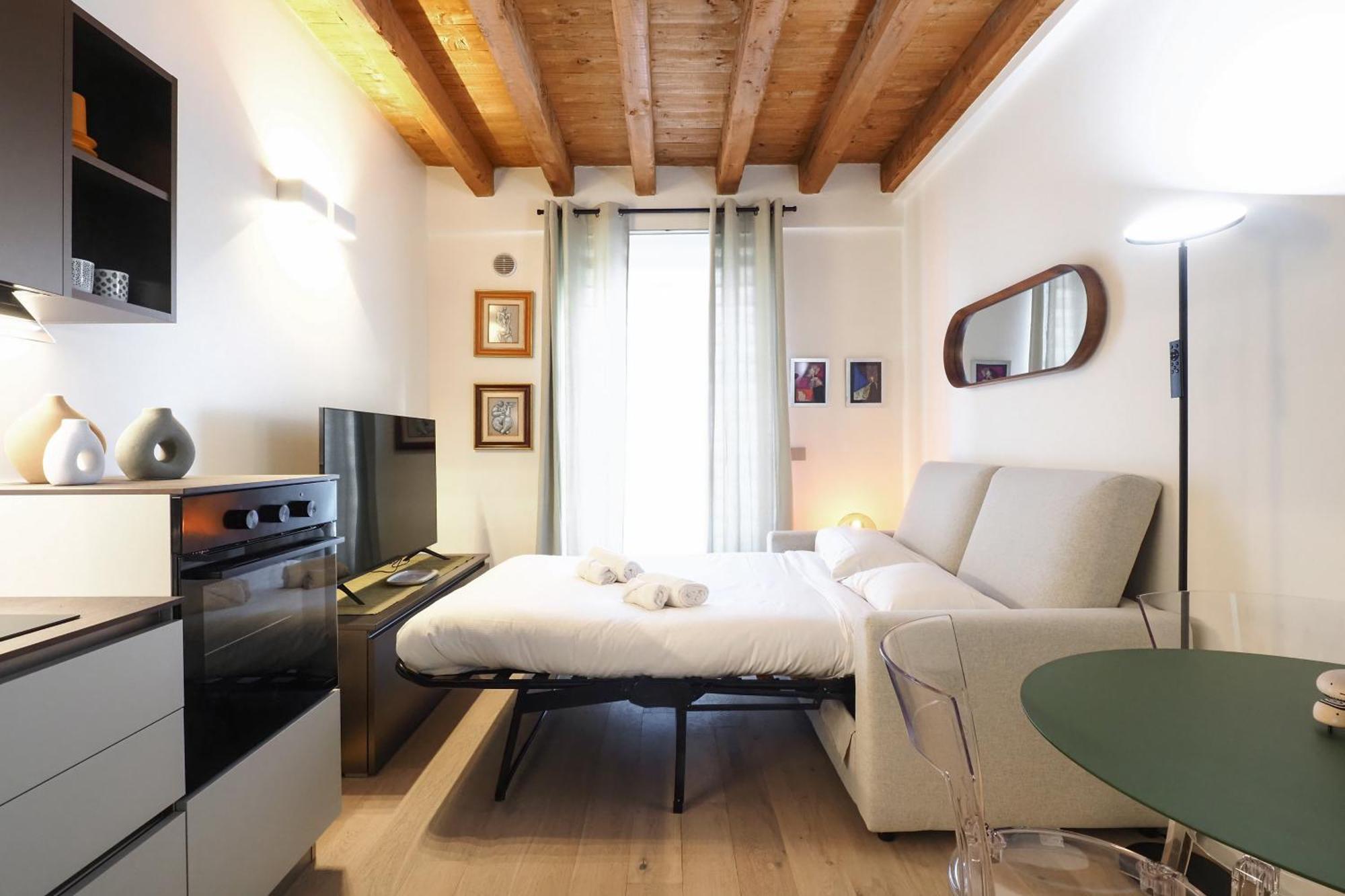 Primopiano - Zumbini Apartment Милано Екстериор снимка