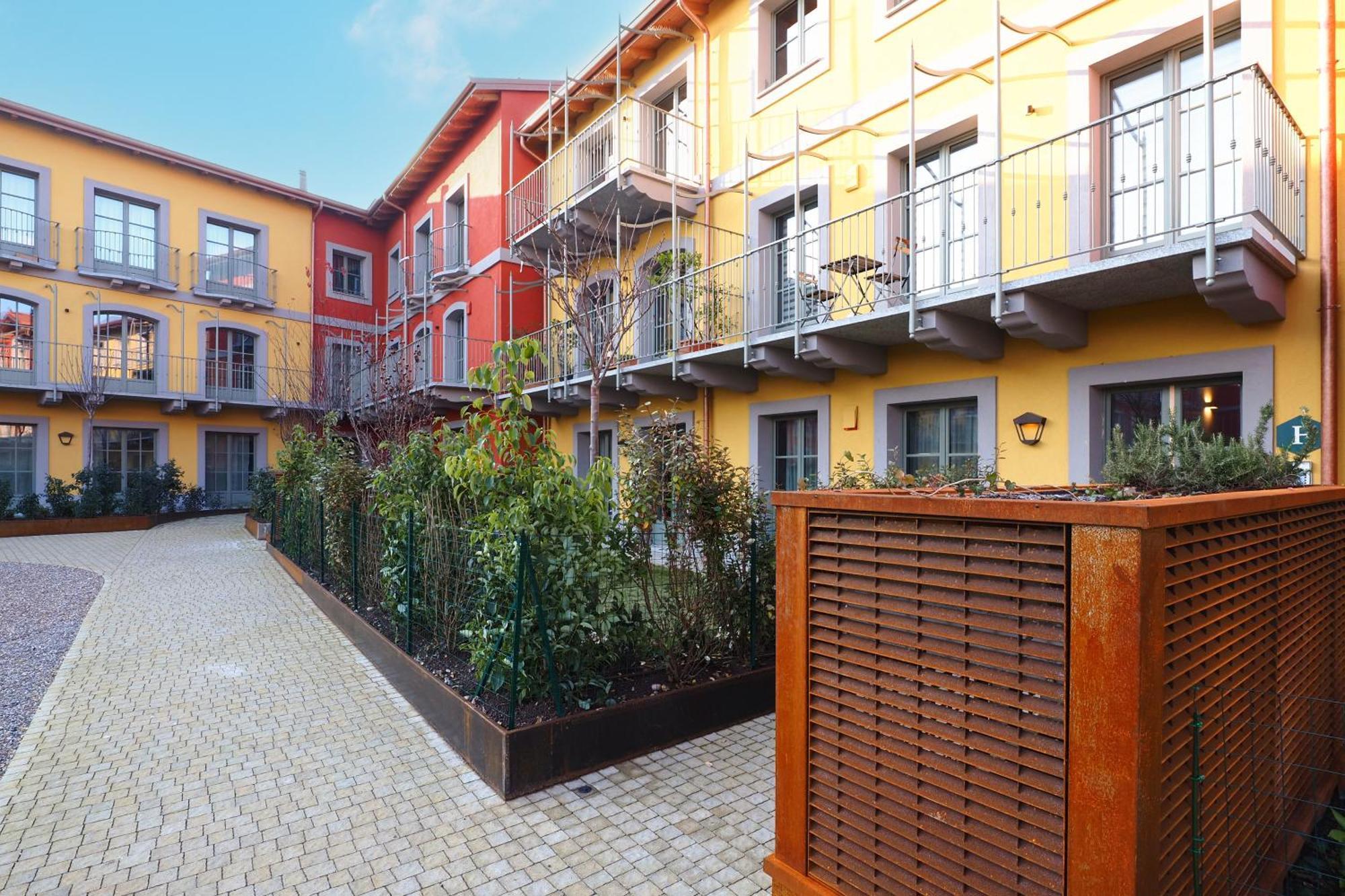 Primopiano - Zumbini Apartment Милано Екстериор снимка